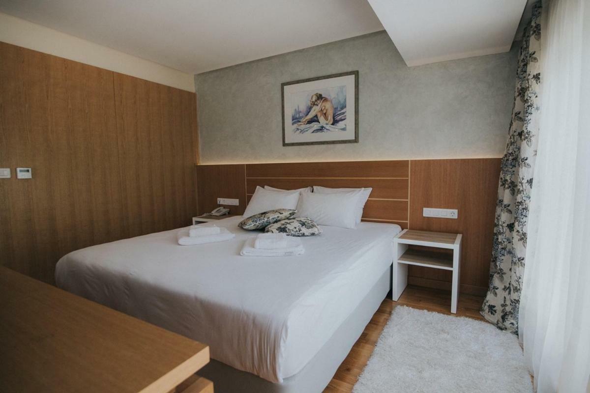 Hotel Bellevue Требинье Экстерьер фото